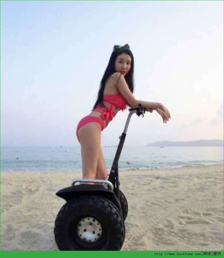 《郭美美海边比基尼写真图片》郭美美1991年6月15日出生,曾经因为红十字会事件总经理而炫富引发全国上下争议,现在貌似又在某个位置筹拍电影,现在网侠小编收集到郭美美在海边基尼写真图片一共八张,全部为png格式文件,里面有她自拍、骑摩托艇、躺着等各种姿势,喜欢的朋友可以下载~