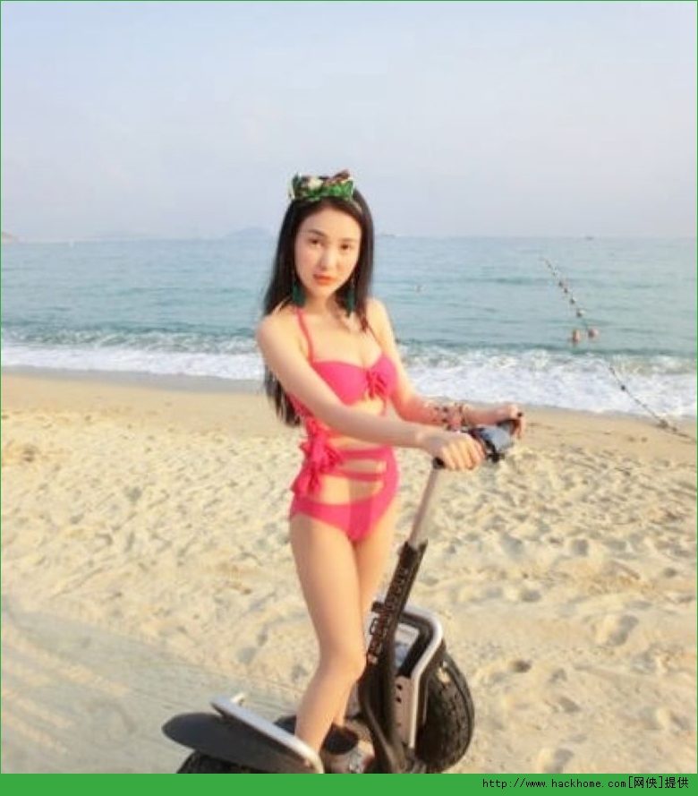 《郭美美海边比基尼写真图片》郭美美1991年6月15日出生,曾经因为红十字会事件总经理而炫富引发全国上下争议,现在貌似又在某个位置筹拍电影,现在网侠小编收集到郭美美在海边基尼写真图片一共八张,全部为png格式文件,里面有她自拍、骑摩托艇、躺着等各种姿势,喜欢的朋友可以下载~
